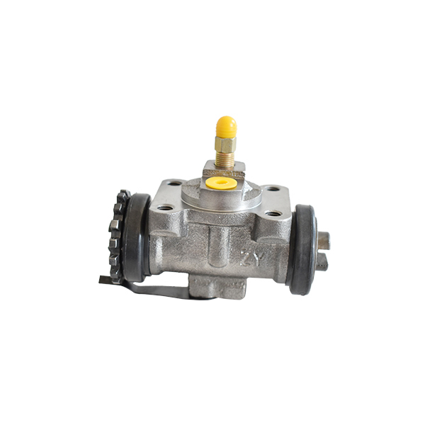NHR Isuzu rear sub-cylinder