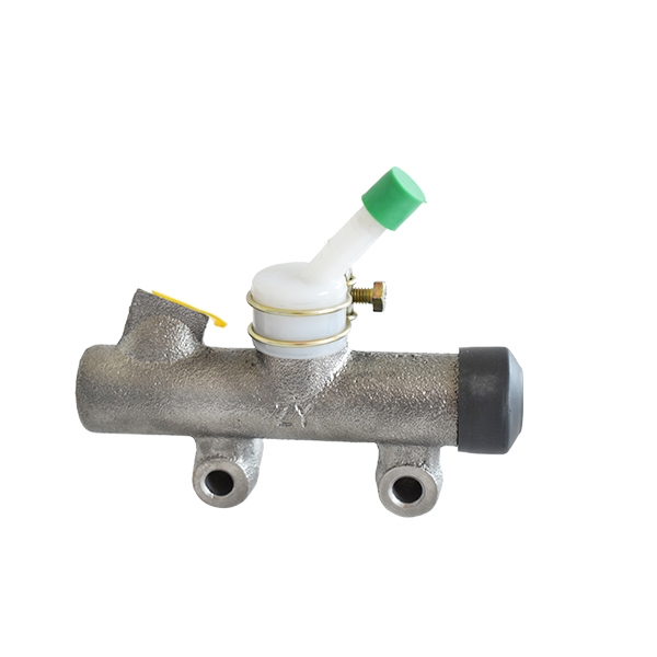 NHR Isuzu clutch master cylinder (Φ19)